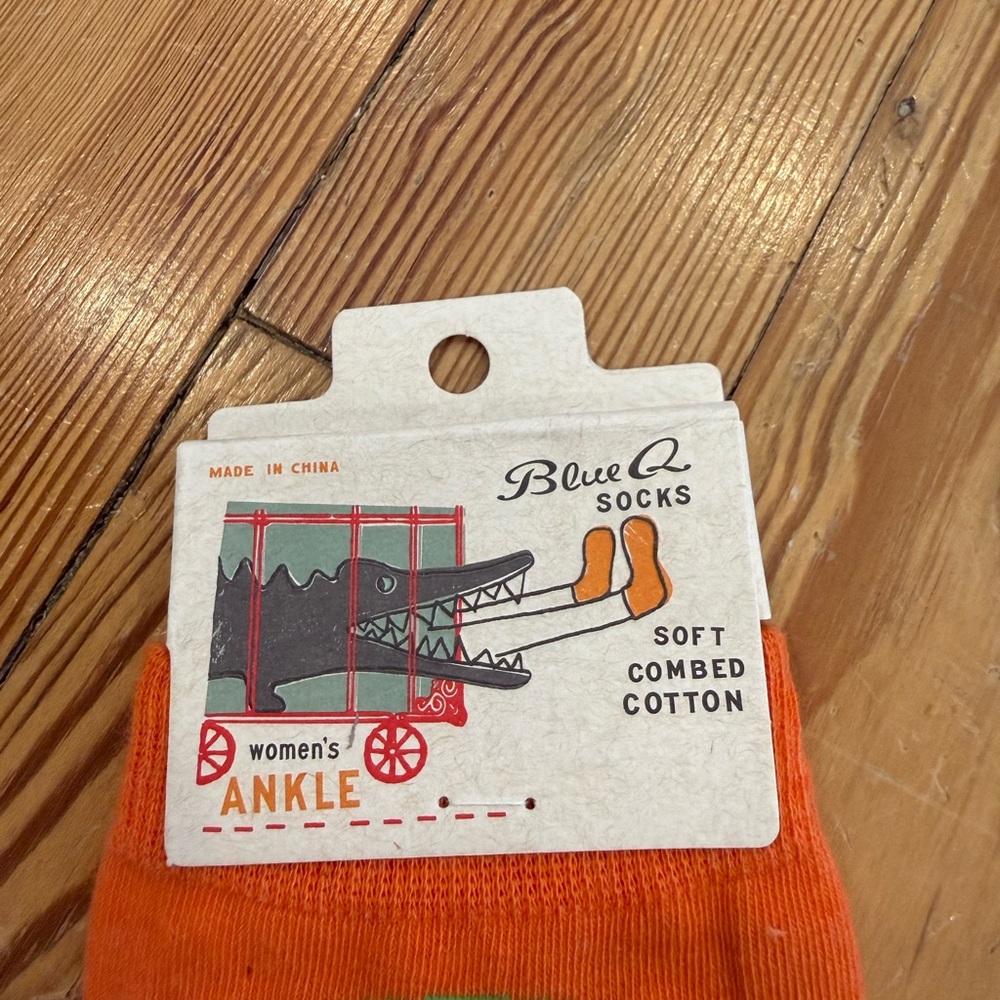 “Go around me” Orange Ankle Socks - Soft Combed Cotton - Picture 3 of 4